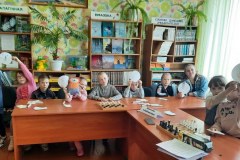 Нескучный-день-в-библиотеке-Игротека-в-библиотеке2