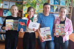 Семейный-вечер-в-библиотеке-У-нас-в-семье-все-дружат-с-книгой2