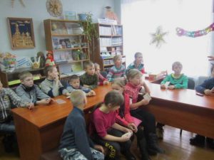 Беседа у тематической выставки «Без срока давности…». /Памяти жертв геноцида/.