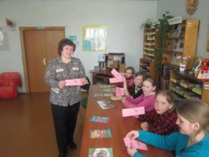 Беседа у тематической выставки «Без срока давности…». /Памяти жертв геноцида/.
