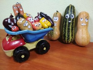Беседа у тематической выставки «Без срока давности…». /Памяти жертв геноцида/.